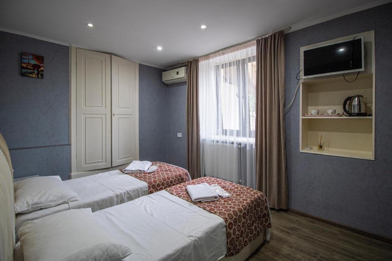 Hotelharmony Tbilisi Buitenkant foto