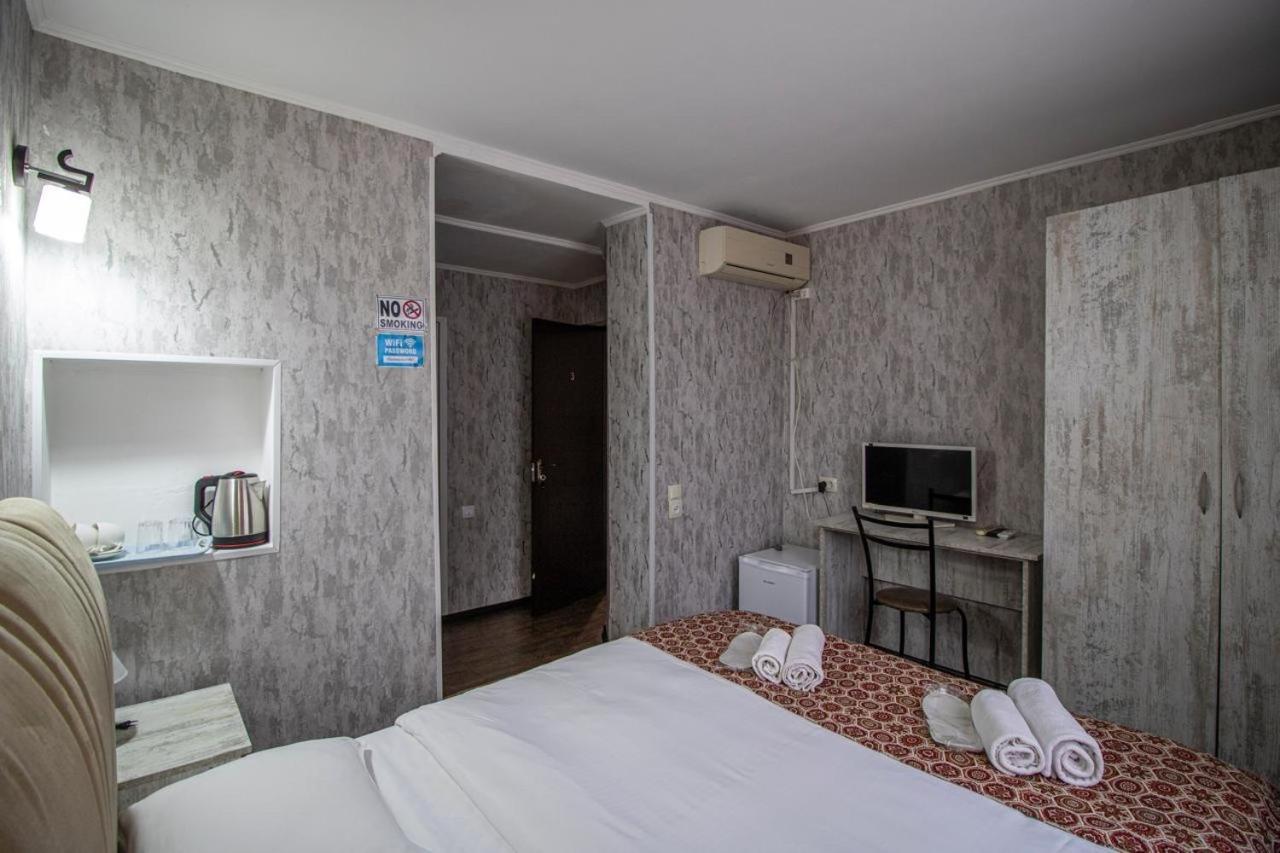 Hotelharmony Tbilisi Buitenkant foto